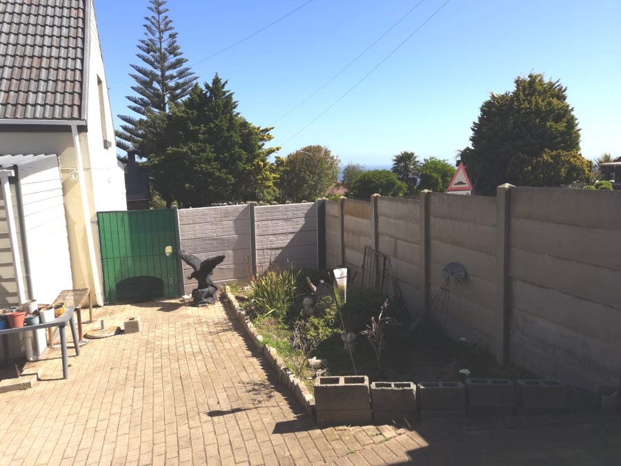 4 Bedroom Property for Sale in Dana Bay Western Cape